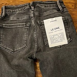 Frame - Le One crop mini boot (size 1)